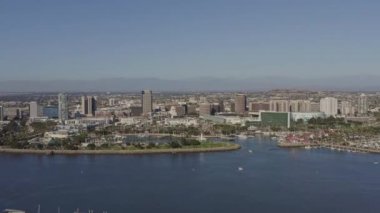 Long Beach CA Havacılık V4 360 şehir merkezi, liman şehri panoramisi - Ekim 2019