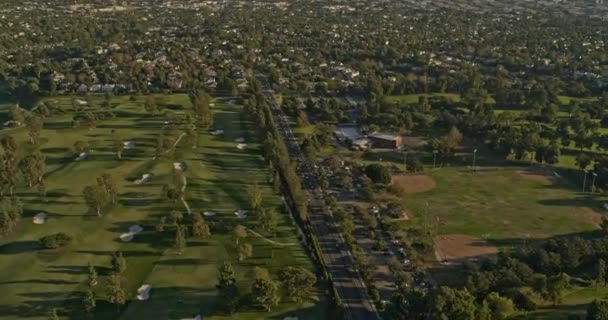 Los Angeles Aerial V214 Panning View Overtop Cheviot Hills Park — Stock videók