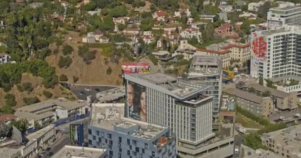 Los Angeles Aerial V198 Panning Birdseye Kijkend Sunset Strip Hollywood — Stockvideo