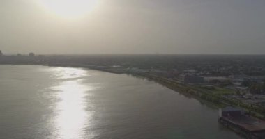 New Orleans Louisiana Havacılık V3 şehir merkezinin ve Cezayir Noktalarının panoramik manzarası - Ağustos 2018
