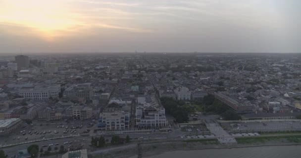 New Orleans Louisiana Aerial Panning Torno Icônico Bairro Francês Agosto — Vídeo de Stock