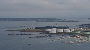 Portland Maine Havacılık v21 Limanı 'nın Ferry Village yakınlarından kuzeye bakan panoramik görüntüsü - Ekim 2017