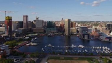 Baltimore Maryland Havacılık v15 İç Liman şehri çevresindeki gezinti güvertesi ve kültür - Ekim 2017