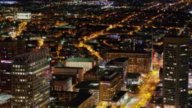 Baltimore Maryland Havacılık v43 Panning kuş bakışı gece - Ekim 2017