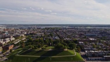 Baltimore Maryland Havacılık v14 Panoramik şehir manzarası Federal Hill Park 'tan - Ekim 2017