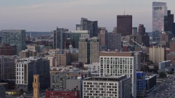 Boston Massachusetts Aerial V211 Vista Panoramica Sullo Skyline Del Centro — Video Stock