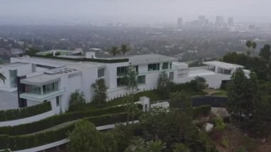Los Angeles Havacılık v268 Büyük modern malikanenin inşaatı - Ekim 2019