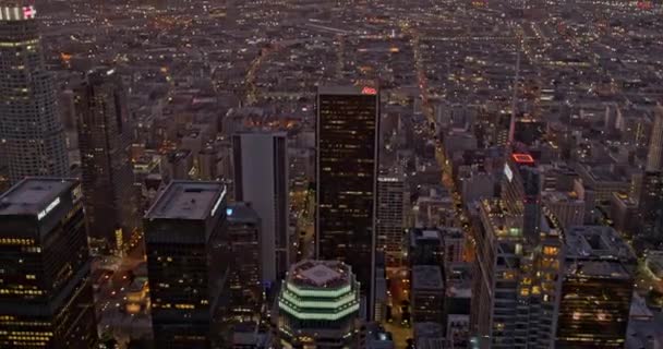 Los Angeles Aerial V233 Birdseye Dívá Nízko Nad Centrem Města — Stock video