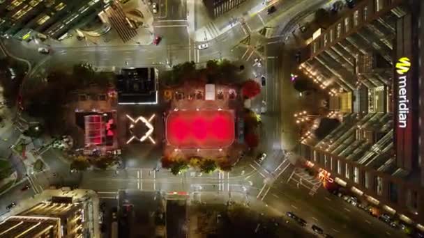 デトロイト ミシガン航空V141キャンパス マルティウス パークの垂直方向の詳細を夜間に降下させる 10月2017 — ストック動画