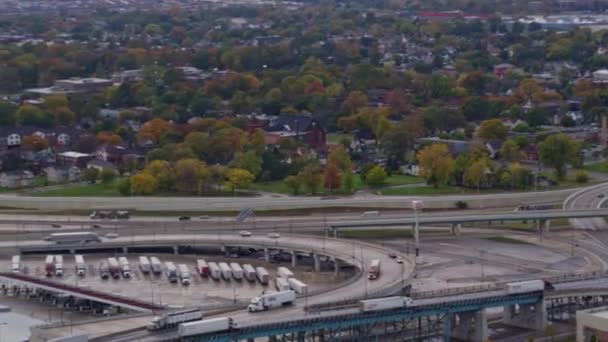 Detroit Michigan Aerial V127 Panning Details Customs Border Transportation Landscape — 비디오