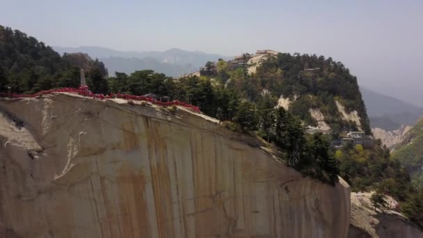 Huashan China V17 Aéreo Voando Sobre Caminho Escalada Montanha Pico — Vídeo de Stock