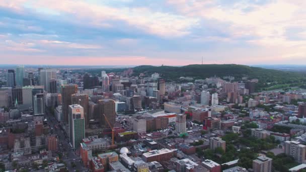 Montreal Quebec Aerial V70 Létání Nad Centrem Města Výhledem Město — Stock video