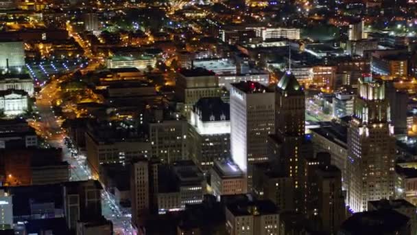 Newark New Jersey Aerial V11 Nighttime Panning Birdseye Haut Bas — Video