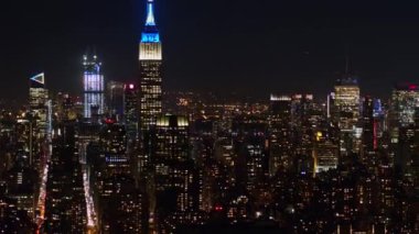 New York Havacılık v111 Gece Vakti Manhattan İkonik Ufuk Çizgisi Panoramik - Ekim 2017