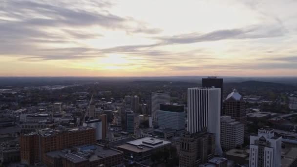 Rochester New York Aerial V37 Rövid Hangulatú Városkép Napkeltekor 2017 — Stock videók