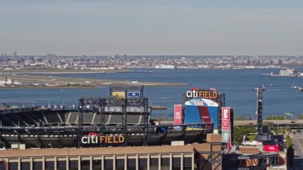 Nyc New York Aerial V150 Panoramisch Uitzicht Queens Bronx Manhattan — Stockvideo