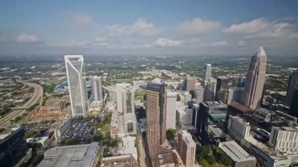 Charlotte North Carolina Aerial Birdseye Przelatujące Tyłem Nad Śródmieściem Październik — Wideo stockowe