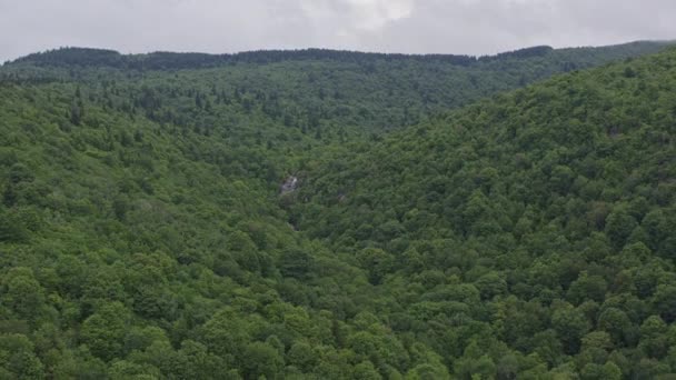 North Carolina Mountains Aerial Langzaam Zicht East Forks Upper Falls — Stockvideo