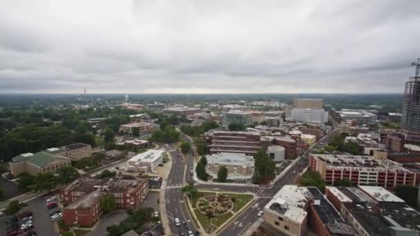 Durham North Carolina Aerial Vista Detalle Panorámica Baja Amplia Del — Vídeo de stock