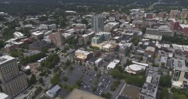 Asheville North Carolina Aerial Schwenken Durch Die Innenstadt Birdseye Juli — Stockvideo