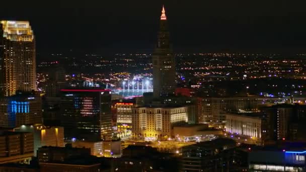 Cleveland Ohio Aerial V20 Panning Downtown Cityscape Night 2017 — 비디오