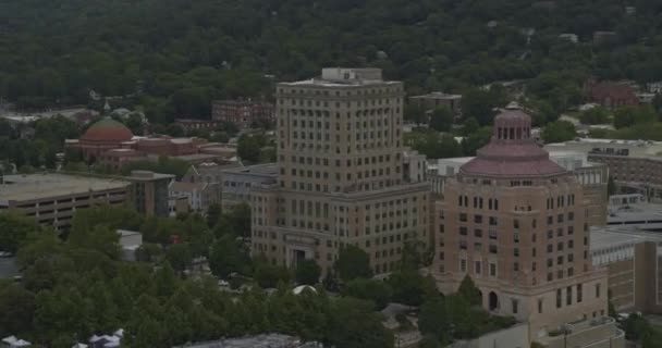 Asheville North Carolina Aerial V15 Short Panning Close Downtown Mayors — Video Stock