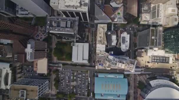 Charlotte North Carolina Aerial V19 Flying Vertical Downtown Low Panning — Stock Video