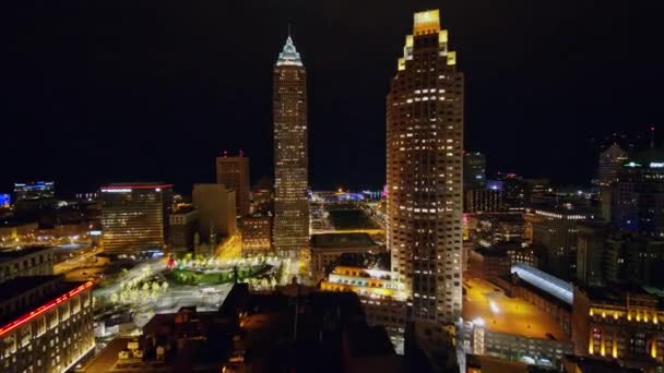 Cleveland Ohio Aerial Nighttime Fly Downtown Cleveland City Scape Lake — Video Stock