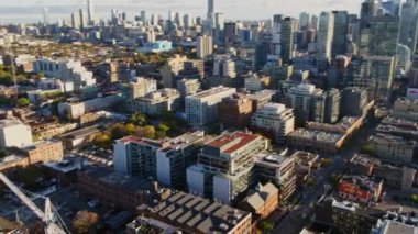 Toronto Ontario Havayolları v27 Parlak güneşli şehir manzarası panoramisi Moda Bölgesi perspektifinden - Ekim 2017