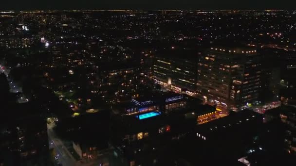 Toronto Ontario Aerial V79 Panorâmica Paisagem Noturna Olhando Para Baixo — Vídeo de Stock