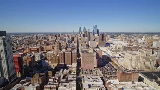 Philadelphia Pennsylvania Aerial V26 Center City Cidade Voando Devagar Seguida — Vídeo de Stock