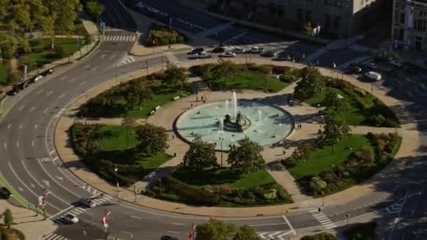 Philadelphia Pennsylvania Aerial V65 Logan Square Birdseye Detailed 2017 — 비디오