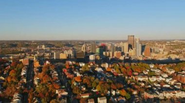 Pittsburgh Pennsylvania Havacılık v29 Panoramik şehir manzarası. Washington Mahallesi - Ekim 2017
