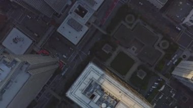 San Francisco Havacılık v93 Dikey Finans Bölgesi, Embarcadero şehir manzarası - Aralık 2018