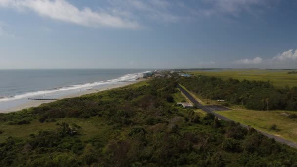 Charleston South Carolina Folly Beach Aerial V39 Panning Terra Para — Vídeo de Stock