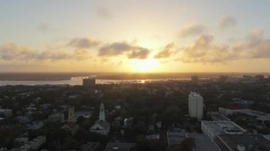 Charleston Güney Carolina Havacılık v133 Şehir manzarası limana doğru uçuyor - Ekim 2017