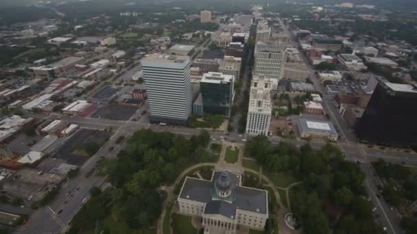 Columbia South Carolina Aerial Panning Reverse Overtop Capitol Building October — Stock Video