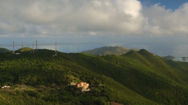 Maartin Aerial V17 Zbor Peste Zona Vârf Panning Vederi Laterale — Videoclip de stoc