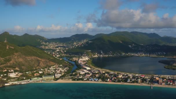 Maartin Aerial V42 Flying Great Bay Area Panning Philipsburg Island — стокове відео