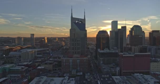 Nashville Tennessee Aerial V22 Downtown Cityscape Sunset Views River Way — Αρχείο Βίντεο