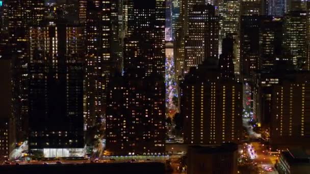 Nyc New York Aerial V113 Low Night Time Birdseye Detail — Stockvideo