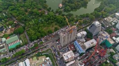 Lumphini Park 'ı çevreleyen Bangkok Tayland Hava V83 İnşaat şehri manzarası - Mart 2018