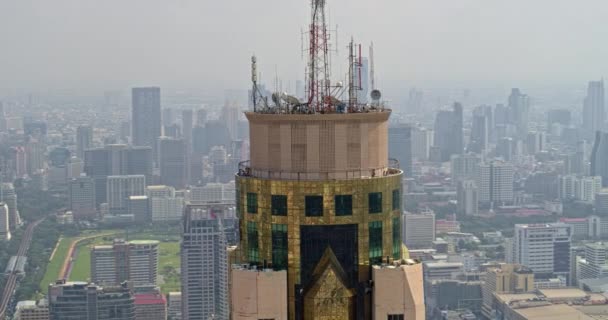 Bangkok Thailand Aerial V127 City Крышей Башни Палубой Переднем Плане — стоковое видео