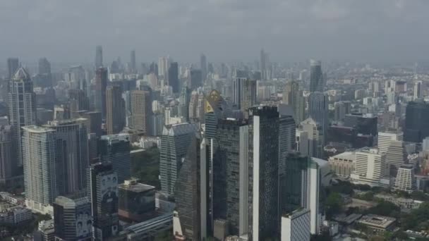 Bangkok Thailand Aerial V172 Flying Low Pathum Wan District Full — Video Stock