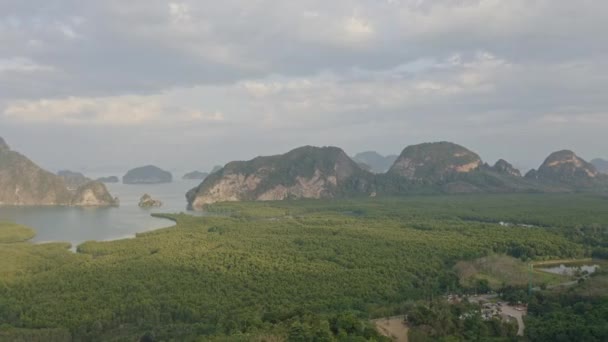 Phang Nga Thailand Luchtfoto Vliegen Bij Samet Nangshe Uitkijkpunt Met — Stockvideo