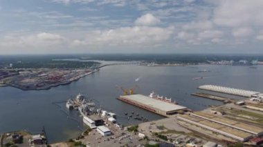 Norfolk Virginia Havayolları v13 Panning tersane ve nehir kuş bakışı - Ekim 2017