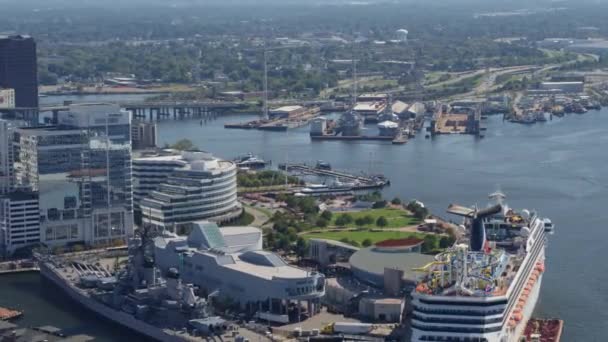 Norfolk Virginia Aerial V38 Cityscape Downtown Norfolk Boats October 2017 — Stok Video