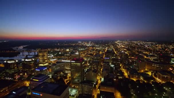 Richmond Virginia Aerial V28 Birdseye Cityscape Flight Back Vivid Sky — стокове відео