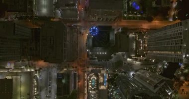 Fort Lauderdale Florida Havayolları V11 gece dikey görüntüsü üzerinde en üstte - DJI Inspire 2, X7, 6k - Mart 2020