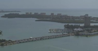 Sarasota Florida Havacılık V2 soldan sola lüks mahalleler - DJI Inspire 2, X7, 6k - Mart 2020